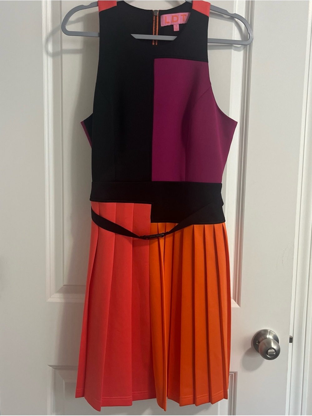 Colorblock Pleated Casual Dress in Pink and Orange